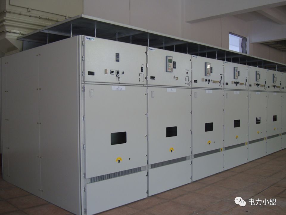 大約35kv高電壓開關柜！