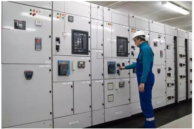 高壓開(kāi)關(guān)柜安裝過(guò)程及注意事項(xiàng)詳細(xì)說(shuō)明，有插圖，非常實(shí)用！