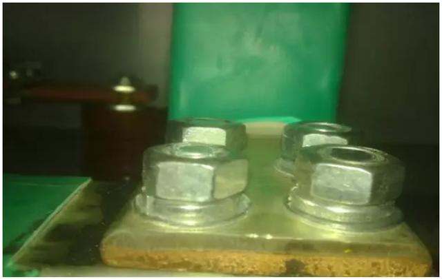 高壓開(kāi)關(guān)柜安裝過(guò)程及注意事項(xiàng)詳細(xì)說(shuō)明，有插圖，非常實(shí)用！