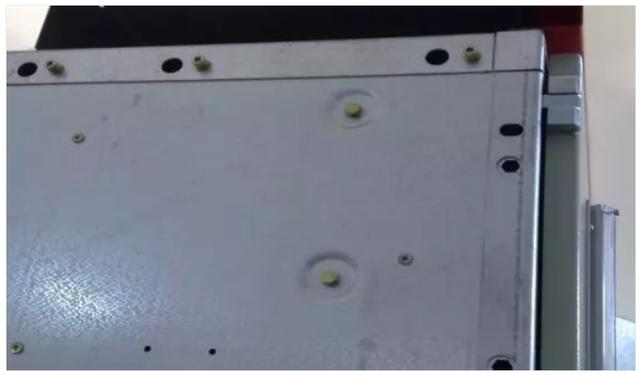 高壓開(kāi)關(guān)柜安裝過(guò)程及注意事項(xiàng)詳細(xì)說(shuō)明，有插圖，非常實(shí)用！