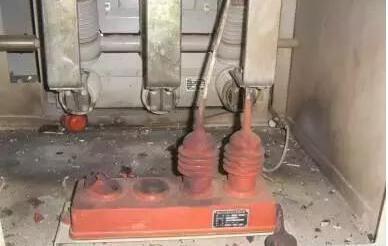 高壓開關柜當你長時間處于潮濕環(huán)境中會發(fā)生什么？