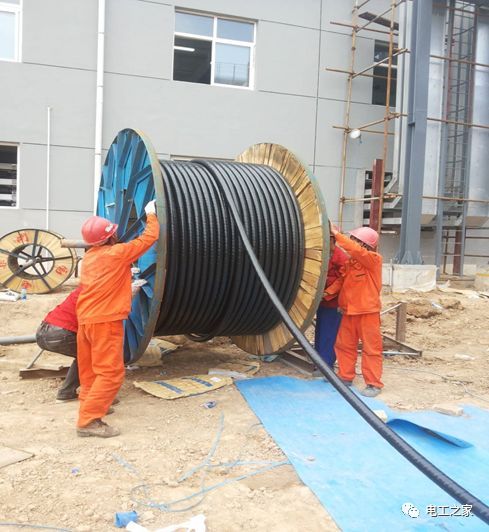 一條完成開關(guān)柜安裝，電纜橋架施工，電纜敷設(shè)及布線施工，照明配電箱施工