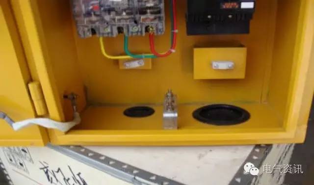 臨時(shí)一級(jí)柜、二級(jí)柜、三級(jí)柜等。配電箱和施工要求(視頻附后)