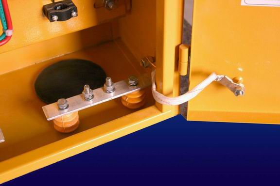 如何在施工現(xiàn)場配置臨時用電配電箱(機(jī)柜)？標(biāo)準(zhǔn)化的例子！