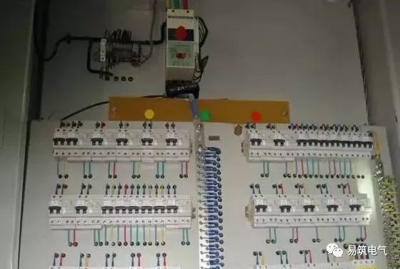 配電箱的布線和安裝的通用標(biāo)準(zhǔn)是什么？我們應(yīng)該注意哪些問題？圖片和文本的詳細(xì)說明