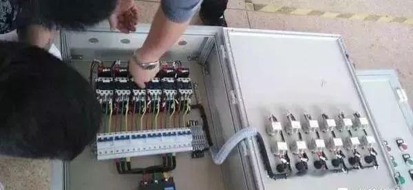 配電柜型號(hào)和內(nèi)部結(jié)構(gòu)分析，一篇文章就足夠了！