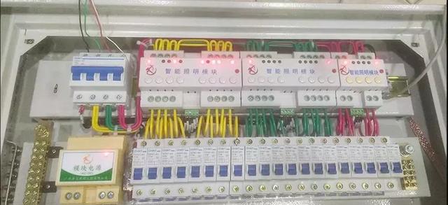 注釋+圖表，教你理解配電箱系統(tǒng)圖表。