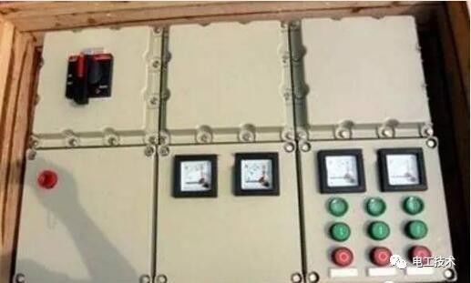 分析了配電箱的內(nèi)部結(jié)構(gòu)，誰(shuí)能理解它？