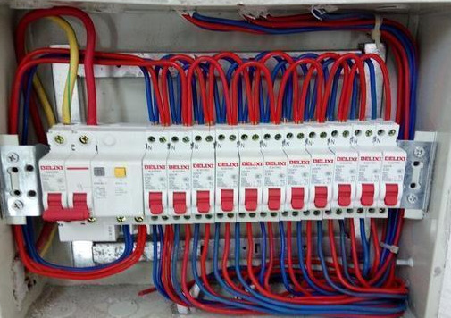 配電箱開(kāi)關(guān)的并聯(lián)方法是什么？讀完之后，我學(xué)到了很多。讓我們趕快把它收起來(lái)。