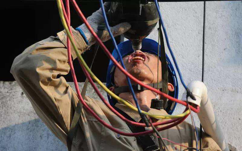 從入口線到配電箱的長(zhǎng)度不夠嗎？我會(huì)教你三招。我能解決任何分歧。完美！