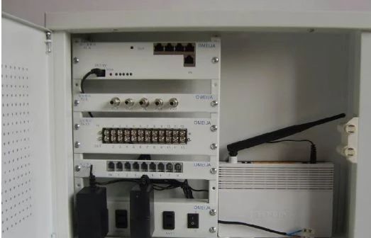 配電箱在技術(shù)要求中:如何定義左門(mén)或右門(mén)？圖紙示例