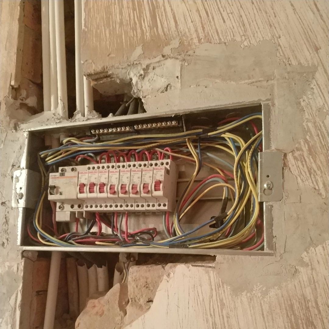 在安裝配電箱之前，這個(gè)細(xì)節(jié)不能馬虎。